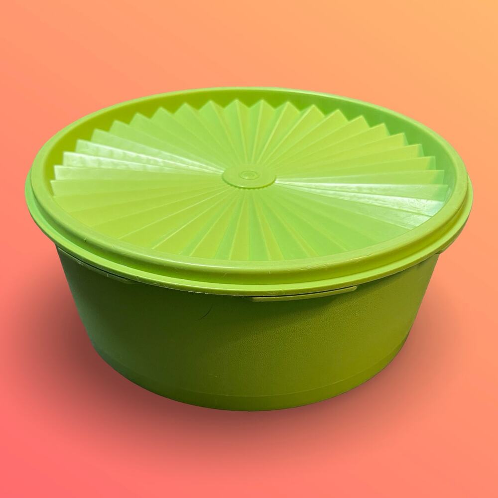 Tupperware 1204 Servalier Bowl Lime Green Heritage Floral Diamond Lid 1205 VTG